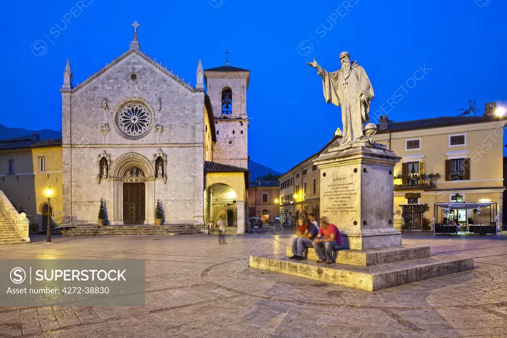 Italy, Umbria, Perugia district, Monti Sibillini NP, Norcia, Piazza San Benedetto.