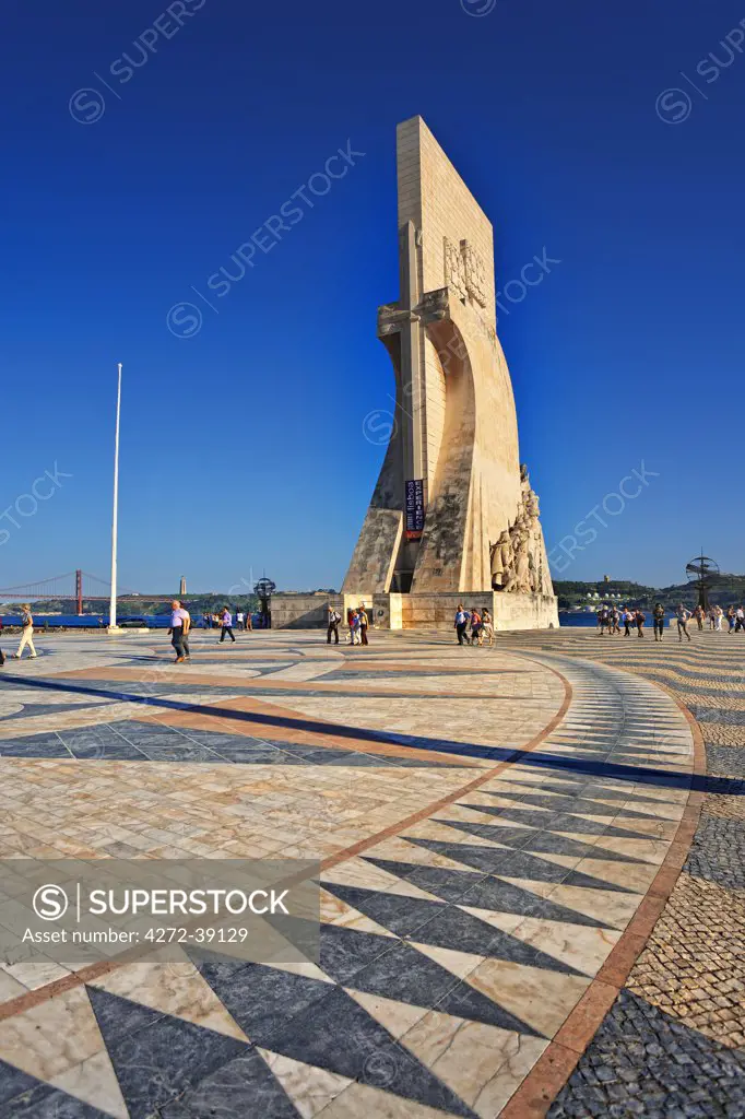 Portugal, Distrito de Lisboa, Lisbon, Belém, Monument to the Discoveries.