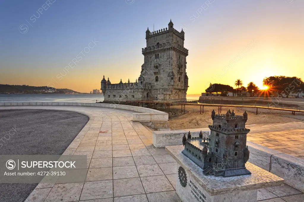 Portugal, Distrito de Lisboa, Lisbon, Belém, Belém Tower, Tower and Tejo river