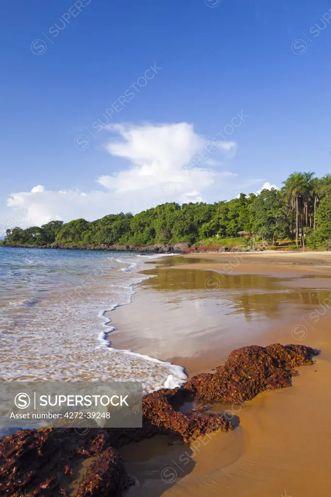 Africa, Sierra Leone, Freetown Peninsula, Banana Islands, Big Sand Beach.