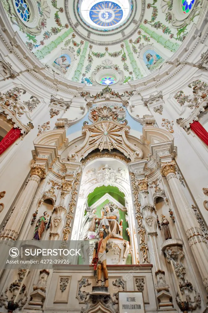 Brazil, Rio de Janeiro state, Rio de Janeiro city, baroque interior of the Nossa Senhora da Lapa church in the city centre showing carvings by Antonio de Padua e Castro and Antonio Alves Meira
