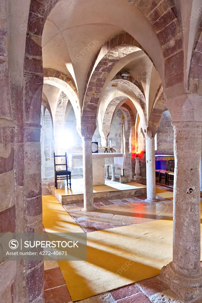 Italy, Umbria, Perugia district, Giano dellUmbria, Abbey of San Felice. crypt.
