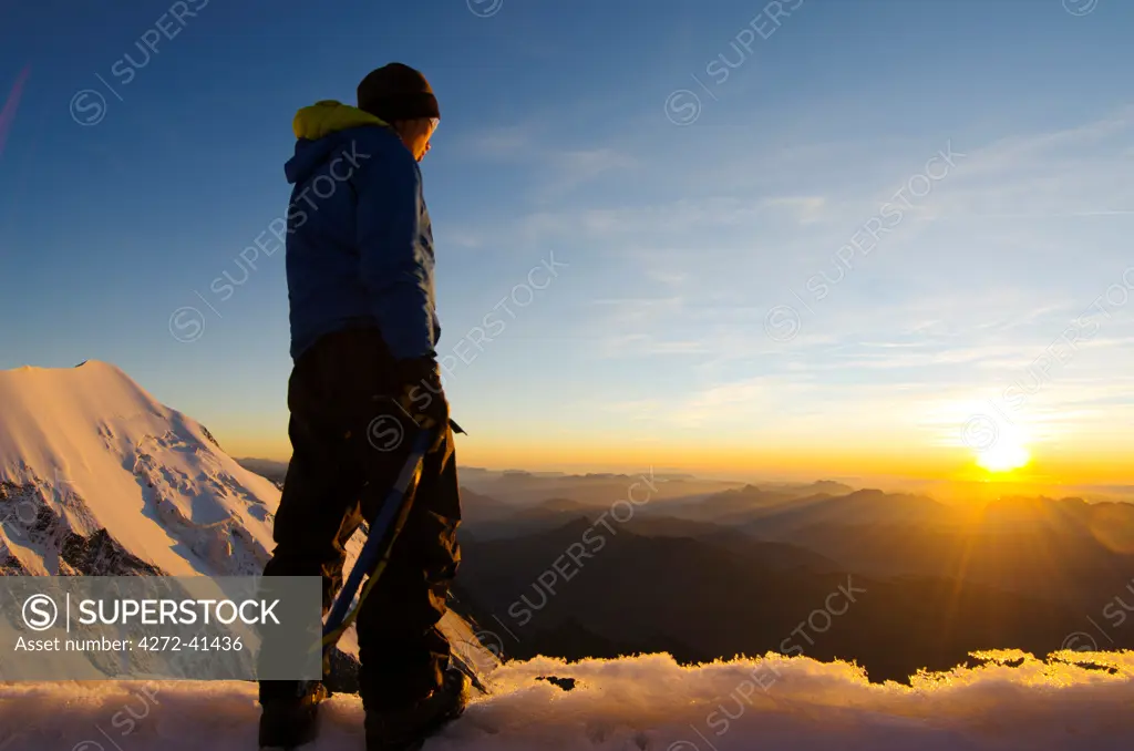 Europe, France, French Alps, Haute Savoie,  Mont Blanc, climber on Mont Blanc , MR,