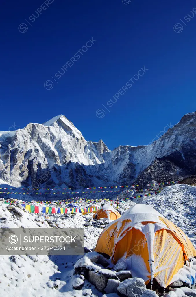 Asia, Nepal, Himalayas, Sagarmatha National Park, Solu Khumbu Everest Region, tents and prayer flags at Everest Base Camp