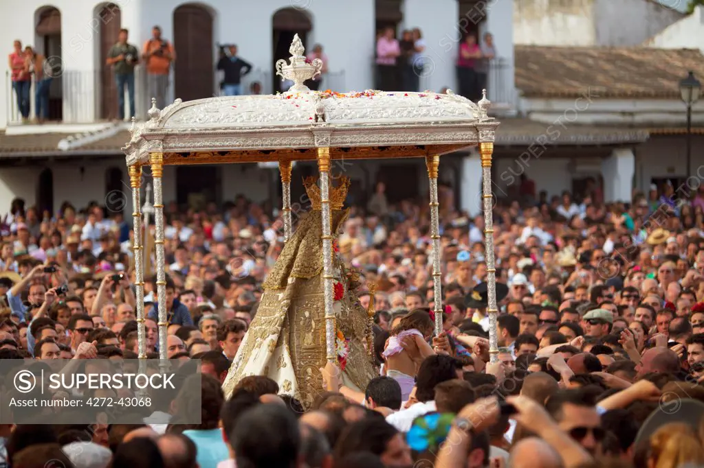 El Rocio, Huelva, Southern Spain. Huge number of believers particpating in the feast of El Rocio with great emotion