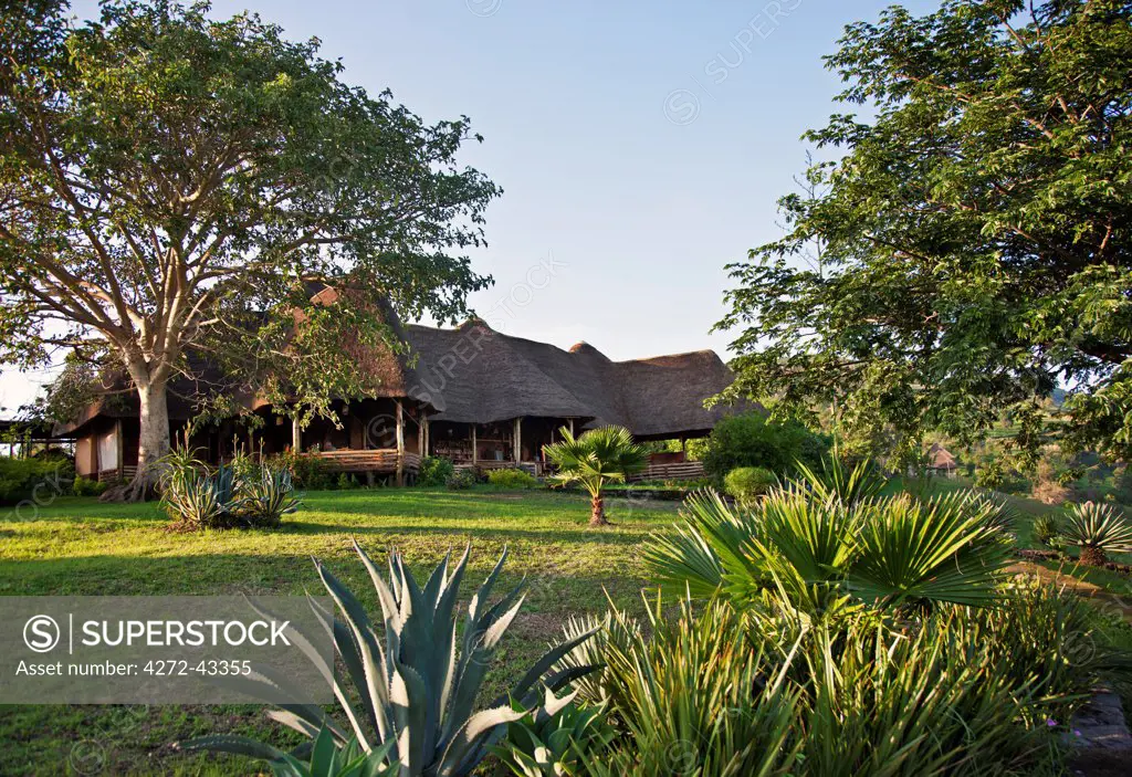 Katara Lodge is attractively situated on the edge of the Kichwamba Escarpment a short distance from Queen Elizabeth National Park, Uganda, Africa
