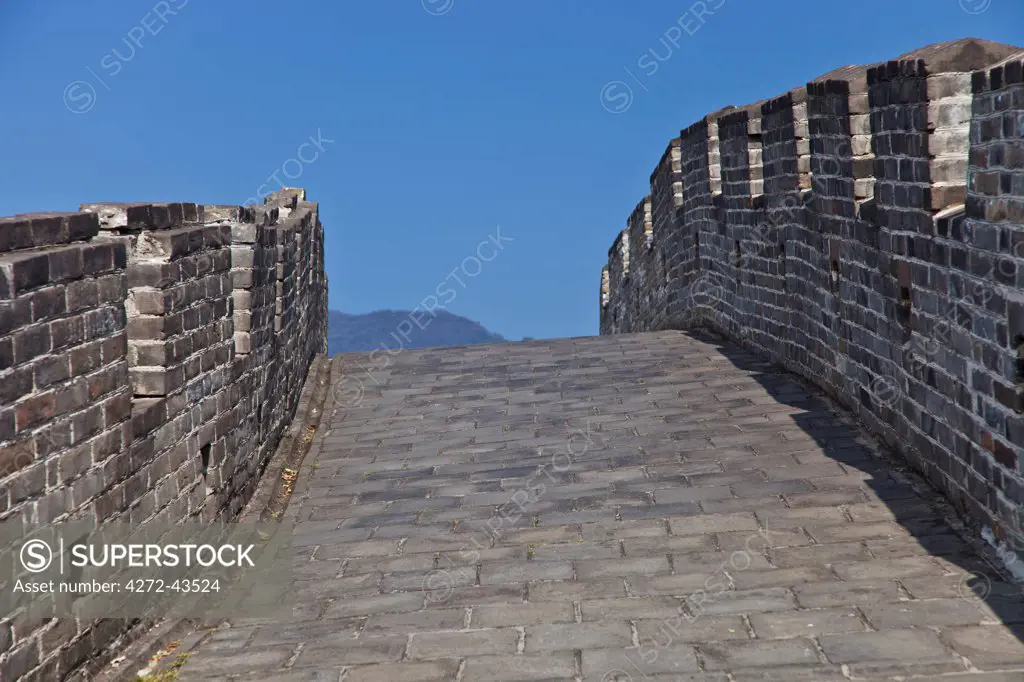 The Mutianyu section of the Great Wall of China between Tower 16 and Tower 15, Jiojiehe, Beijing, China.