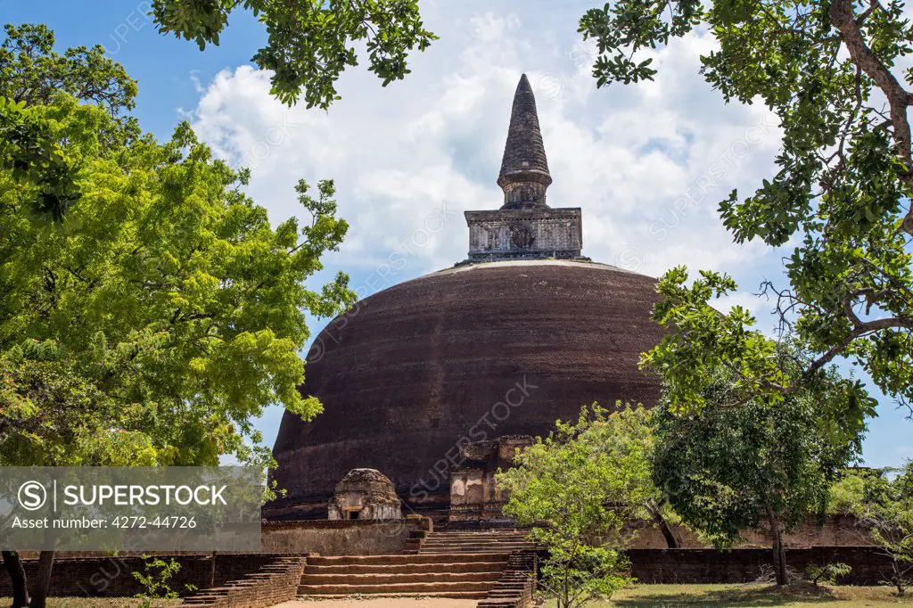 One of the most revered stupas in Polonnaruwa is Rankoth Wehera which was built by King Nissanka Malla 1187 1196 AD, Polonnaruwa, Sri Lanka
