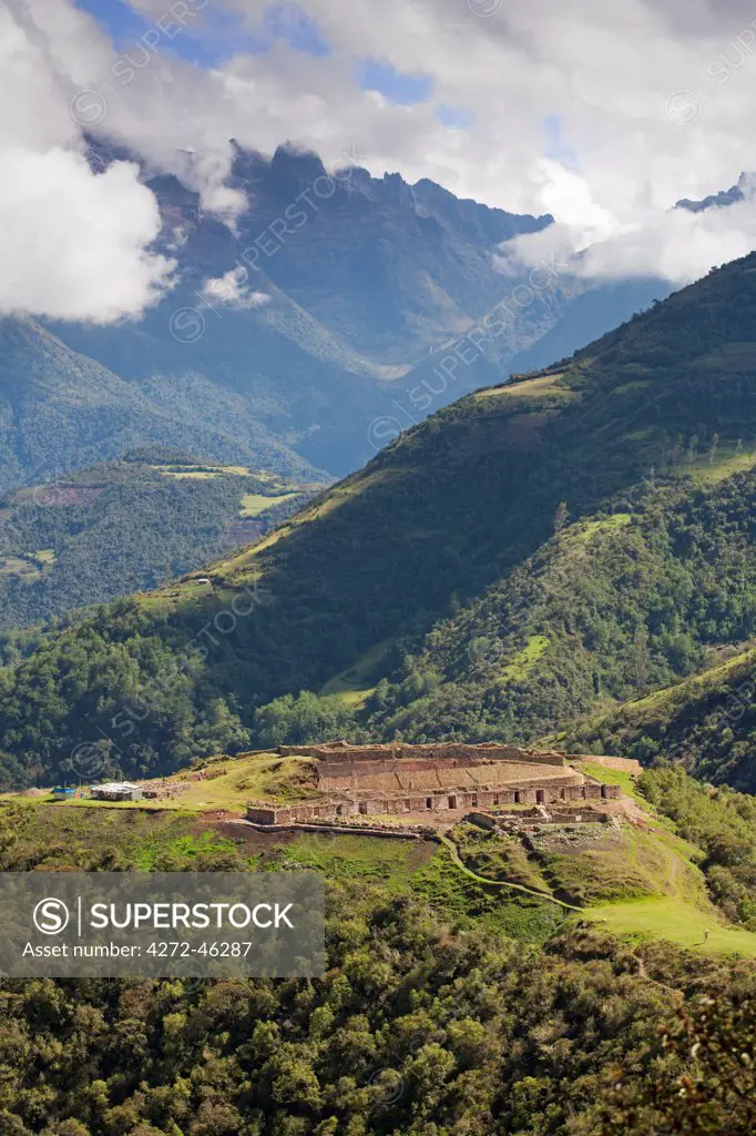 South America, Peru, Cusco, Huancacalle. The Inca ceremonial and sacred site of Vitcos, thought to have been built by Manco Inca or Pachacuti and lying on the trail to Choquequirao near the village of Huancacalle