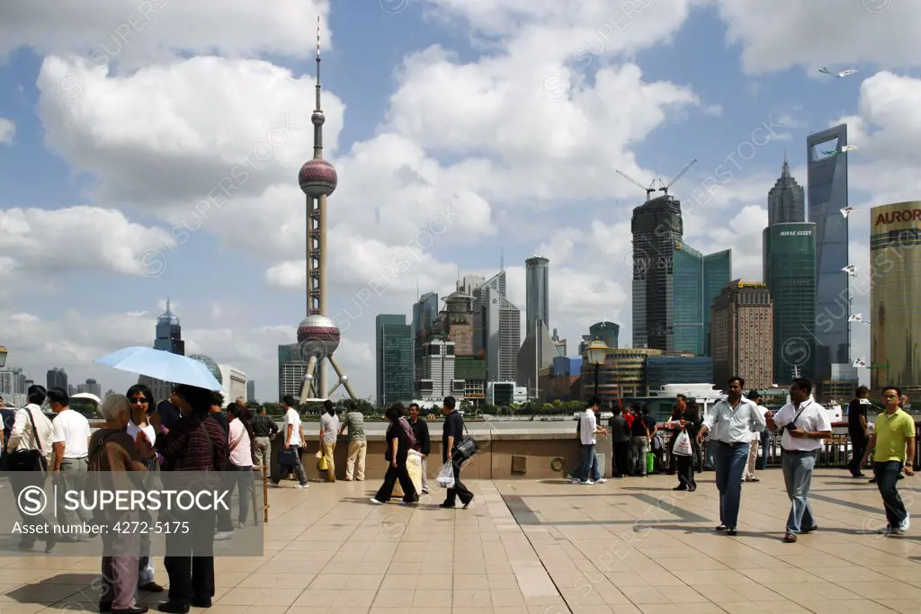 China, Shanghai. Pudong seen from the Bund.