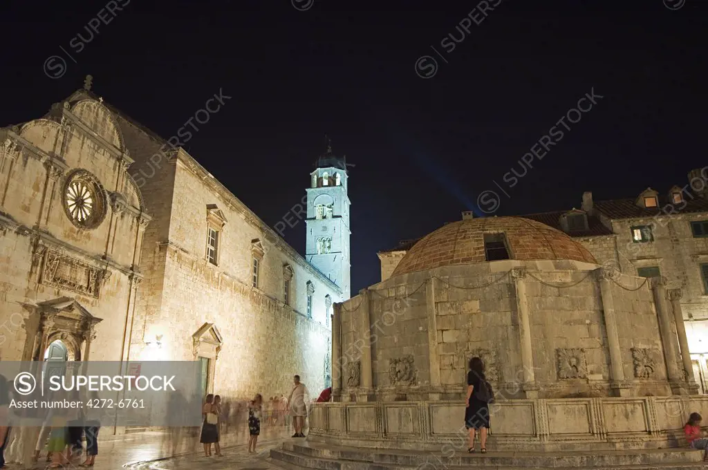 Dubrovnik Unesco World Heritage Old Town Placa Promenade Big Onofrio's Fountain 1438 at night
