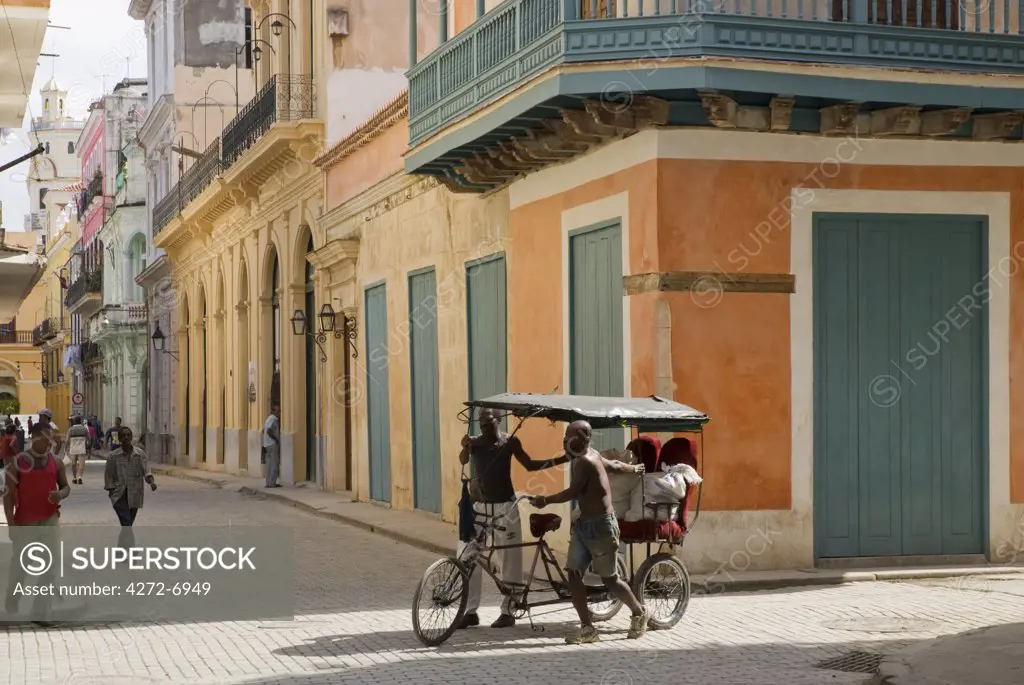 Cuba, Havana. Locals on the streets of old Havana