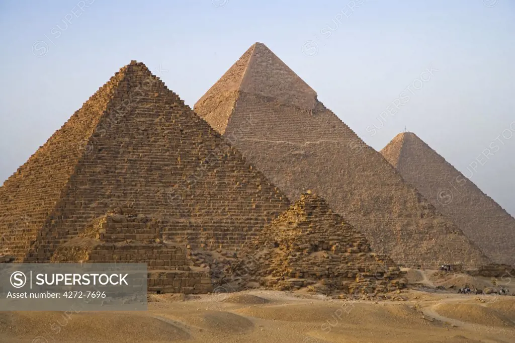 The pyamids at Giza, Egypt