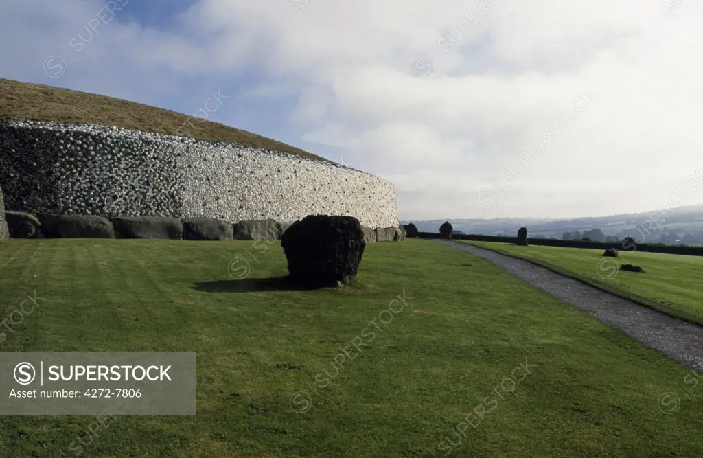 Standing stones outside the main entrance to Megalithic Passage Tomb at Newgrange c.3200BC
