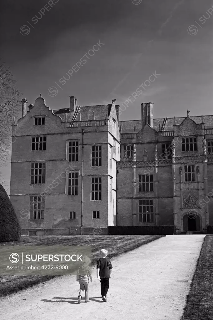 England, Somerset, Montacute. Montacute House - a magnificent Elizabethan renaissance Ham Hill stone manor house. It was the location for the 1995 'Sense and Sensibility' film and was described as as one of the glories of late Elizabethan architecture. (MR)