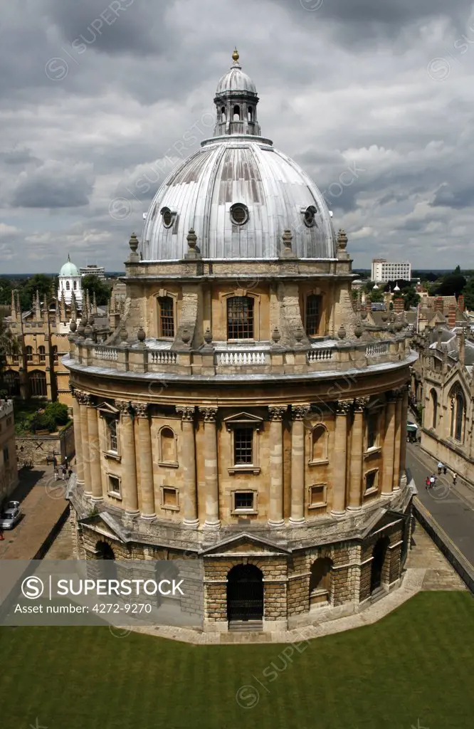 UK; England; Oxford. The Radcliffe Camera in Oxford seen from the tower of St. Mary the Virgin.