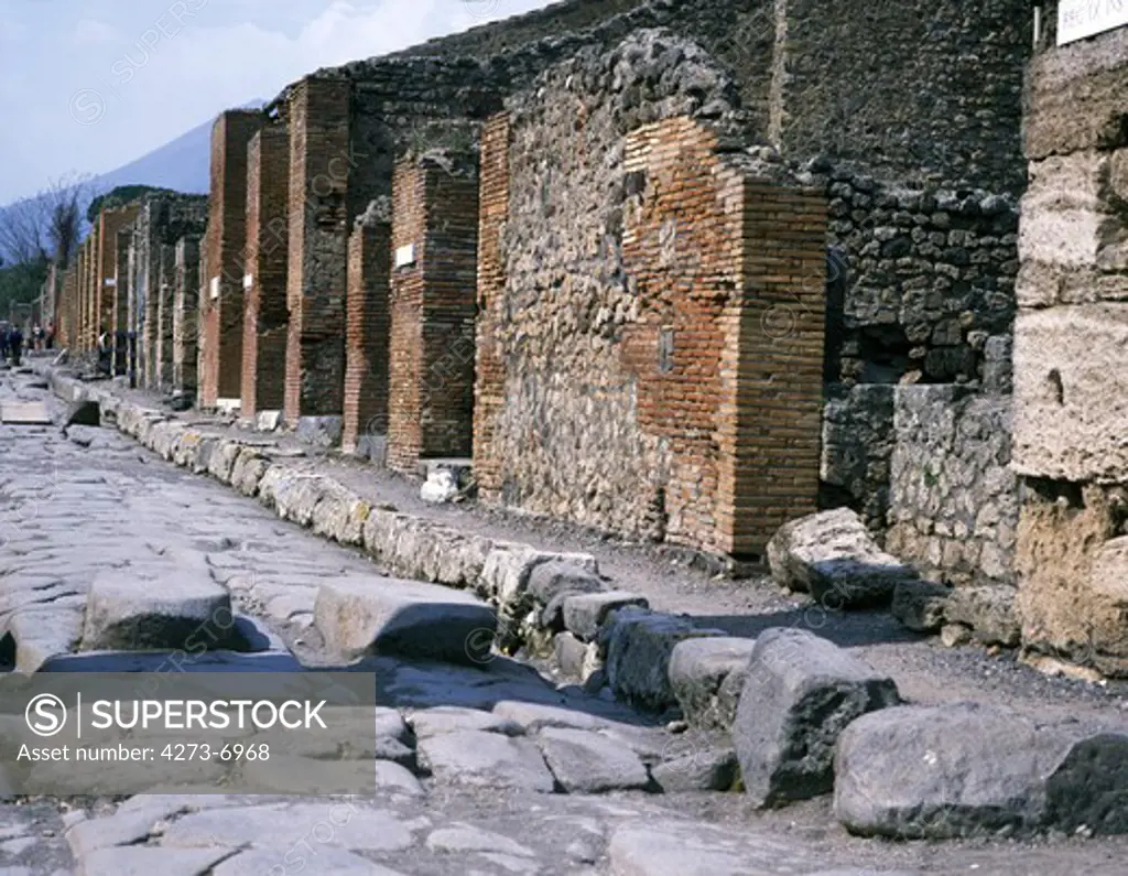 Pompeii In Italy, City Destroyed And Completely Buried During An Eruption Of The Volcano Mount Vesuvius In August 79, A Unesco World Heritage Site Since 1997