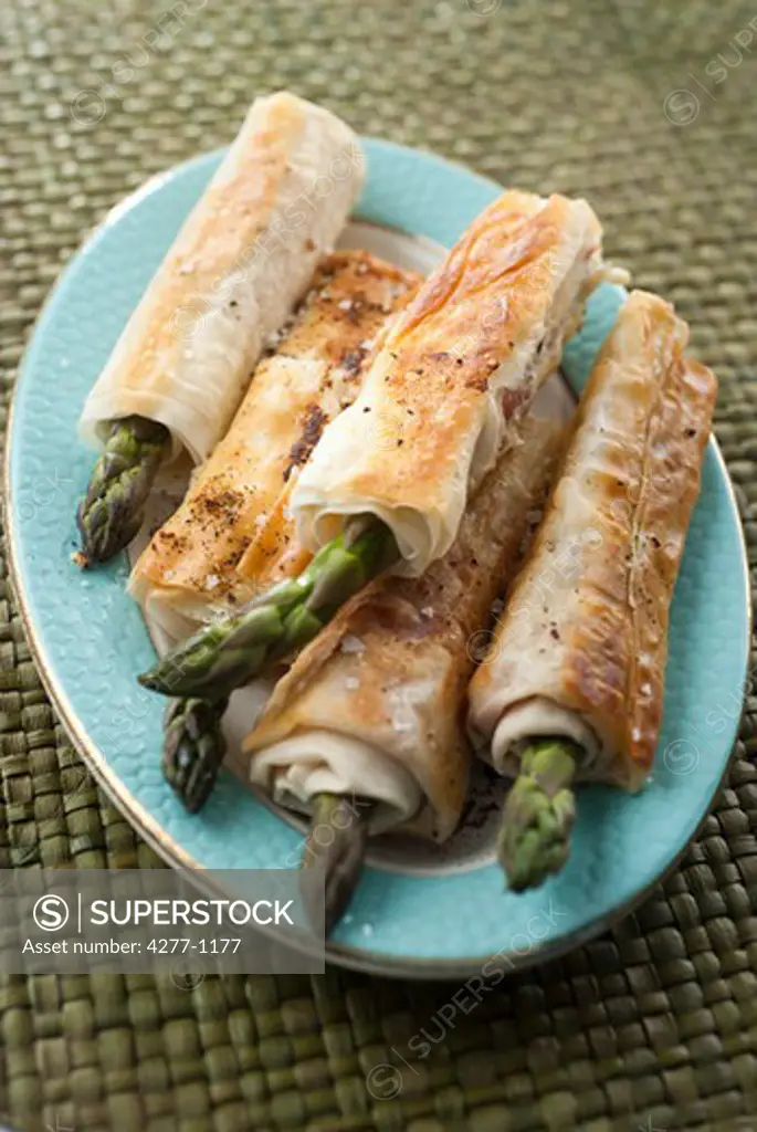 Asparagus wraps