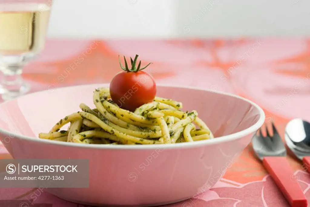 Spaghettini with basil pesto