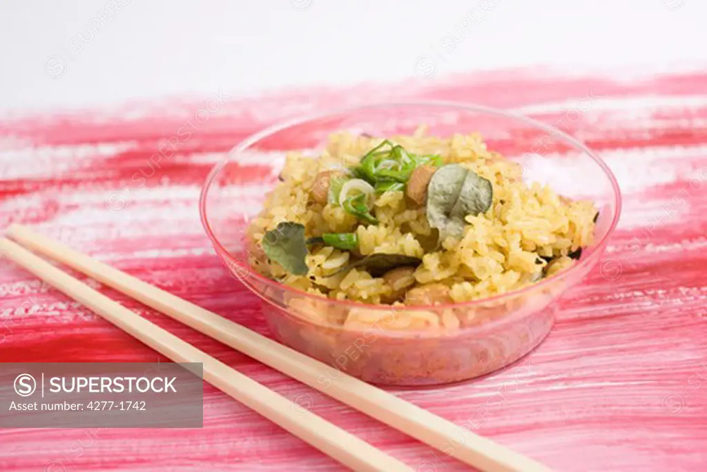 Sticky rice with turmeric