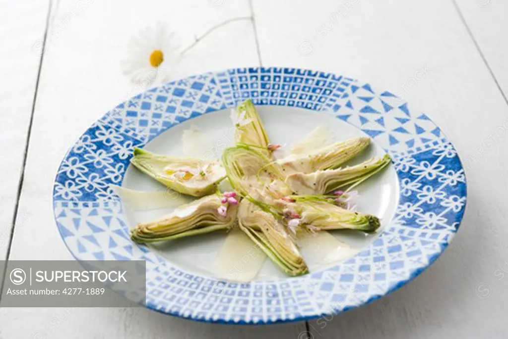 Raw artichoke and parmesan salad