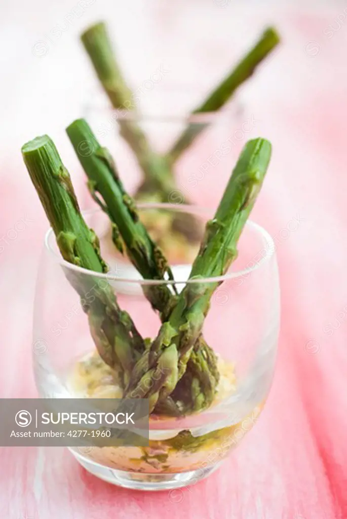 Grilled asparagus with sauce gribiche