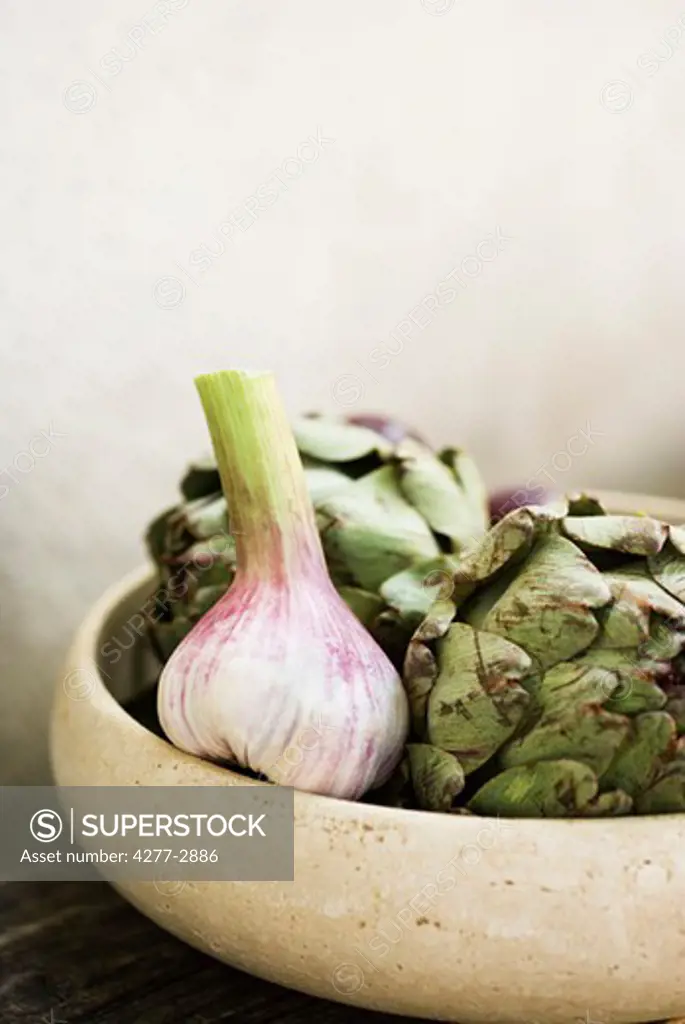 Fresh garlic, artichokes