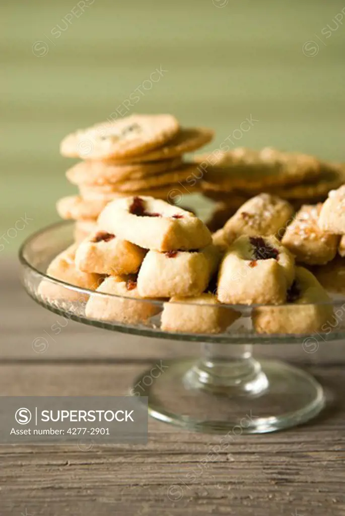 Swedish cookies, finska pinnar, syltgrotta (jam shortbread cookies) and korintkaka (raisin cookies)