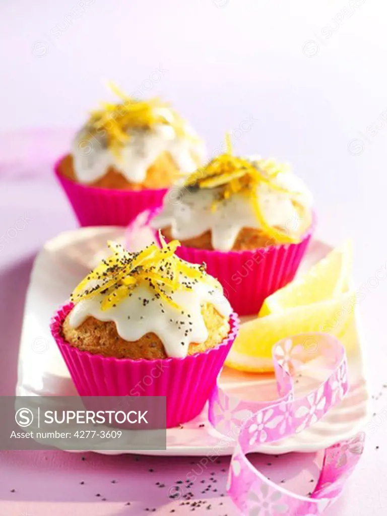 Lemon-poppy cupcakes