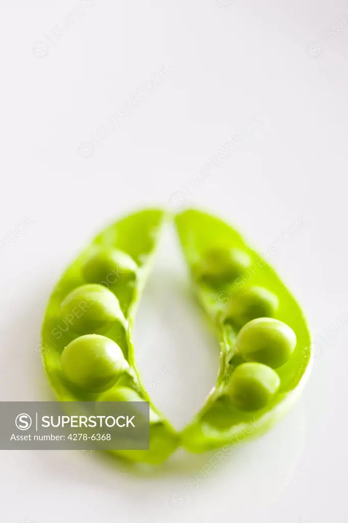 Close up of peas in a pod