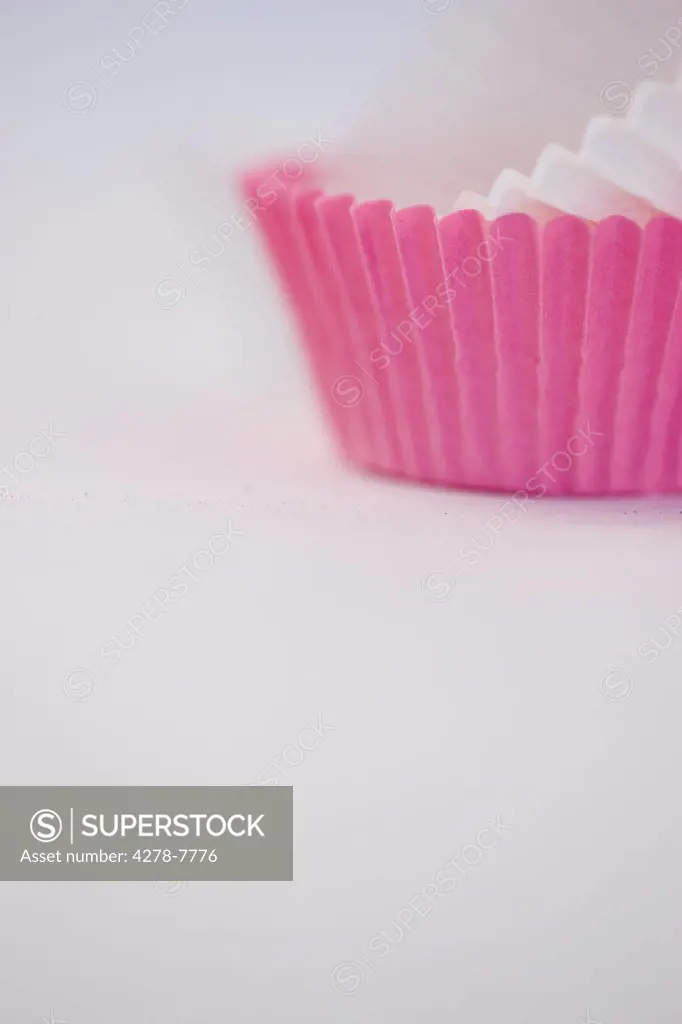 White and Pink Cake Cases