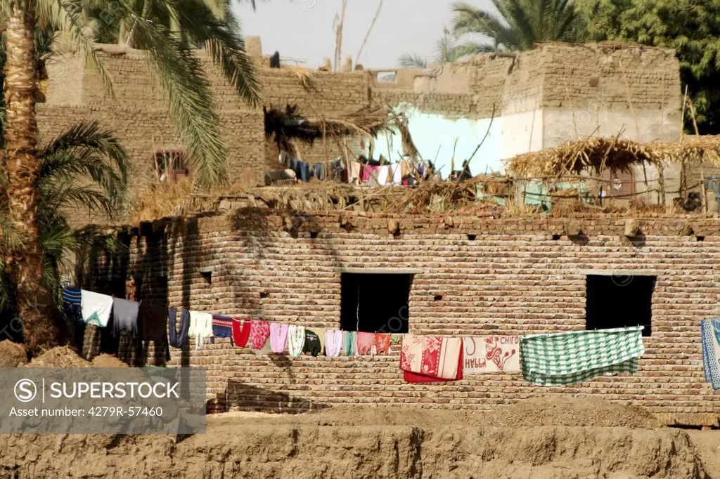 Egypt, brickearth houses at the Nile