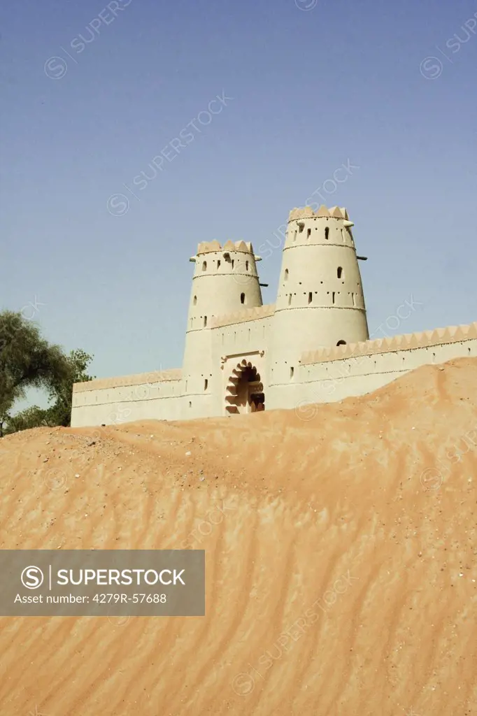Abu Dhabi - Al Ain