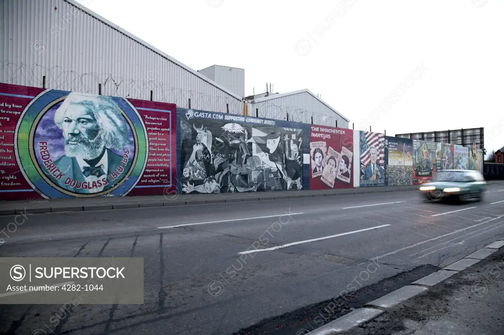 Northern Ireland, Belfast, Derby Terrace. Various commissioned political murals on Derby terrace.
