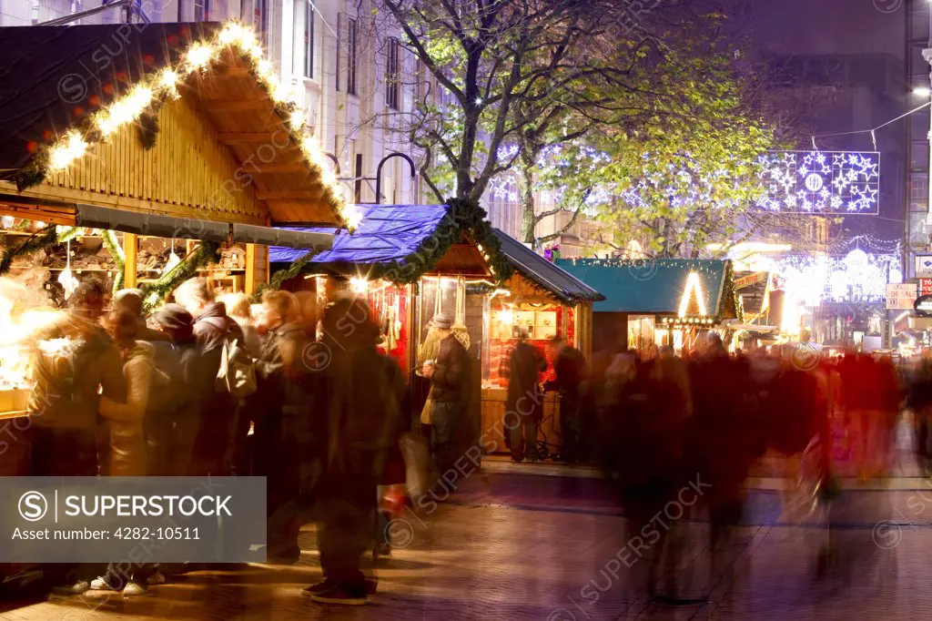 England, West Midlands, Birmingham. New Street in Birmingham bustling with visitors to the annual Birmingham Frankfurt Christmas Market.