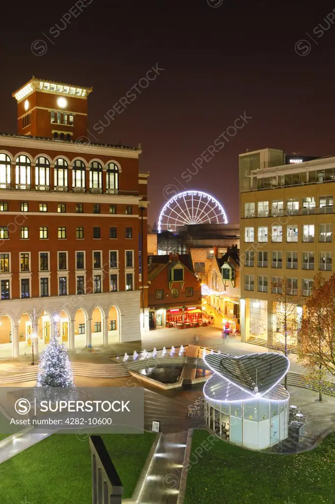 England, West Midlands, Birmingham. Central Square, Brindleyplace, at Christmas time.