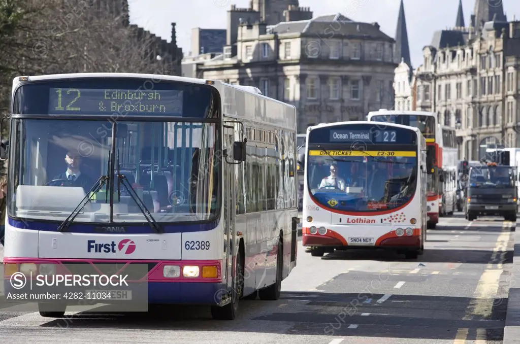 Scotland, Edinburgh, Princes Street. Busses on Princes Street.