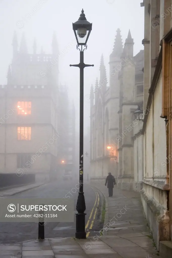 England, Oxfordshire, Oxford. Radcliffe Square on a misty winter morning. The square is named after John Radcliffe, a student of the university who became doctor to the King, and who made a large fortune.