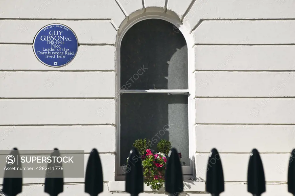 England, London, Aberdeen Place. An English Heritage Blue Plaque outside a house on Aberdeen Place off Edgeware Road commemorating the occupancy of Guy Gibson, 'Pilot, Leader of the Dambusters Raid' in 1943.