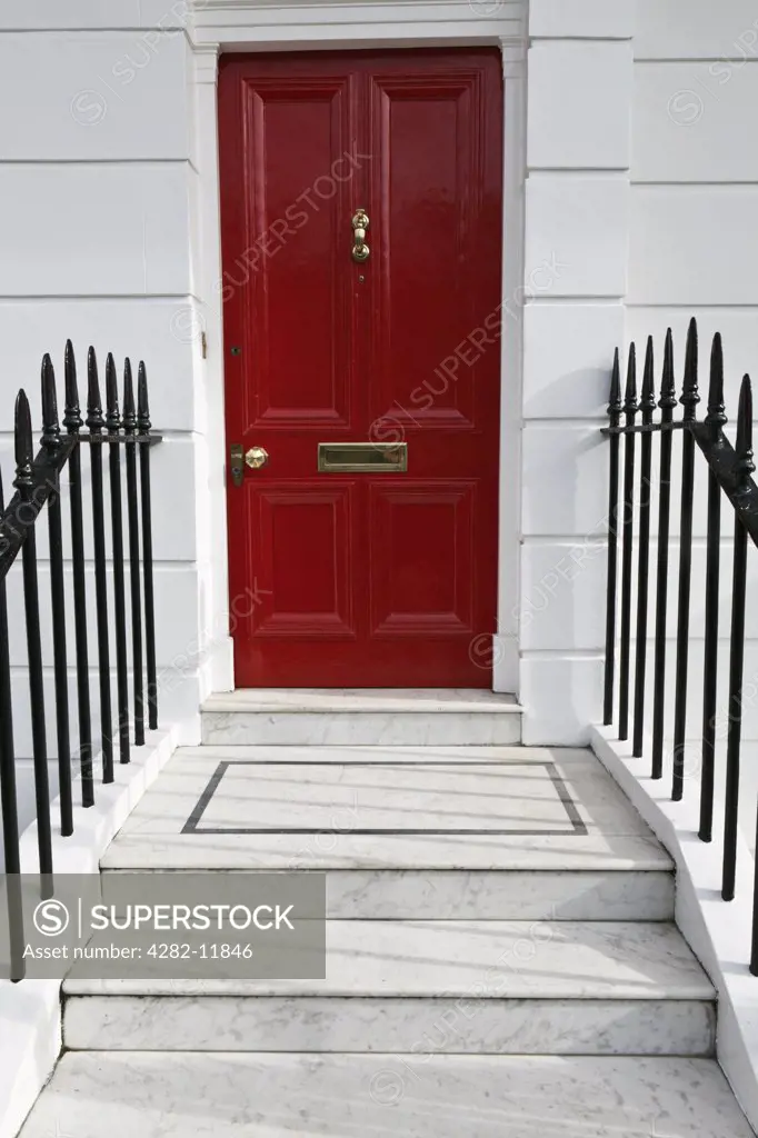 England, London, Chelsea. Steps leading up to the front door of a residence in Markham Square.