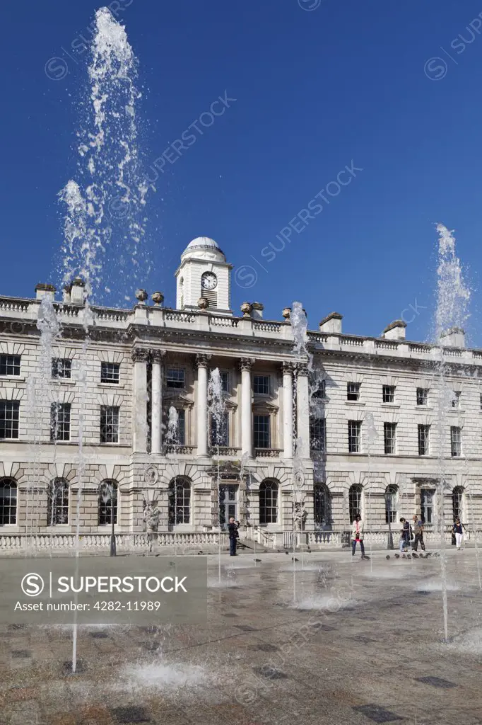 England, London, The Strand. The Edmond J. Safra Fountain Court of Somerset House.