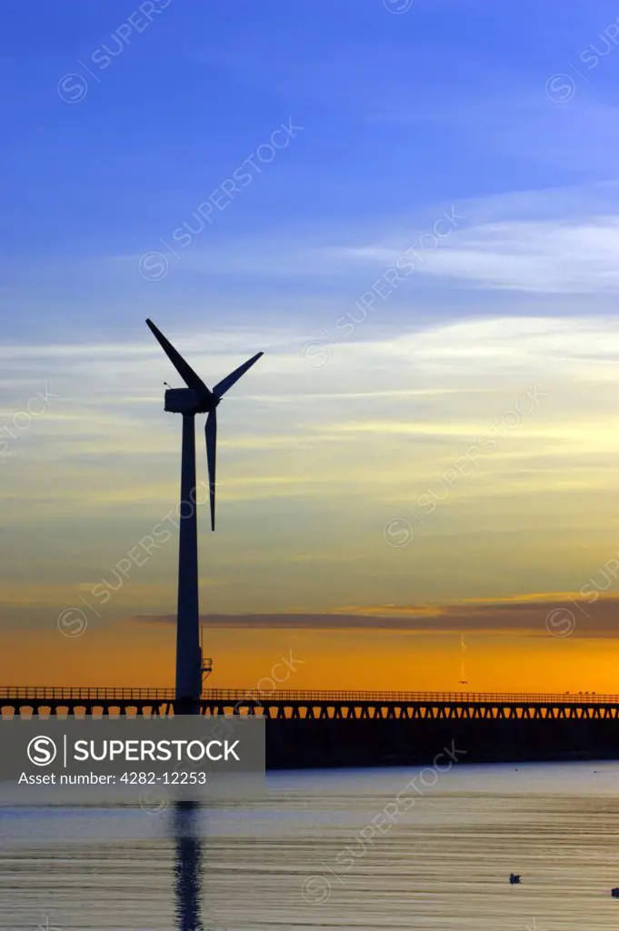 England, Northumberland, Blyth. Blyth offshore wind farm.