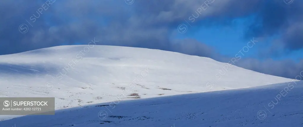 England, Northumberland, Cheviot Hills. Snow on the Cheviot Hills near Comb Fell and the Breamish Valley.