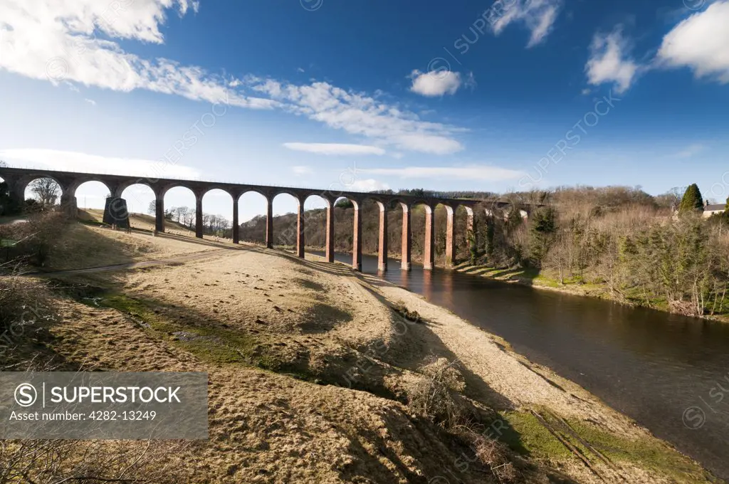 Scotland, Scottish Borders, Melrose. Leaderfoot Viaduct, a railway viaduct opened in 1863 over the River Tweed.