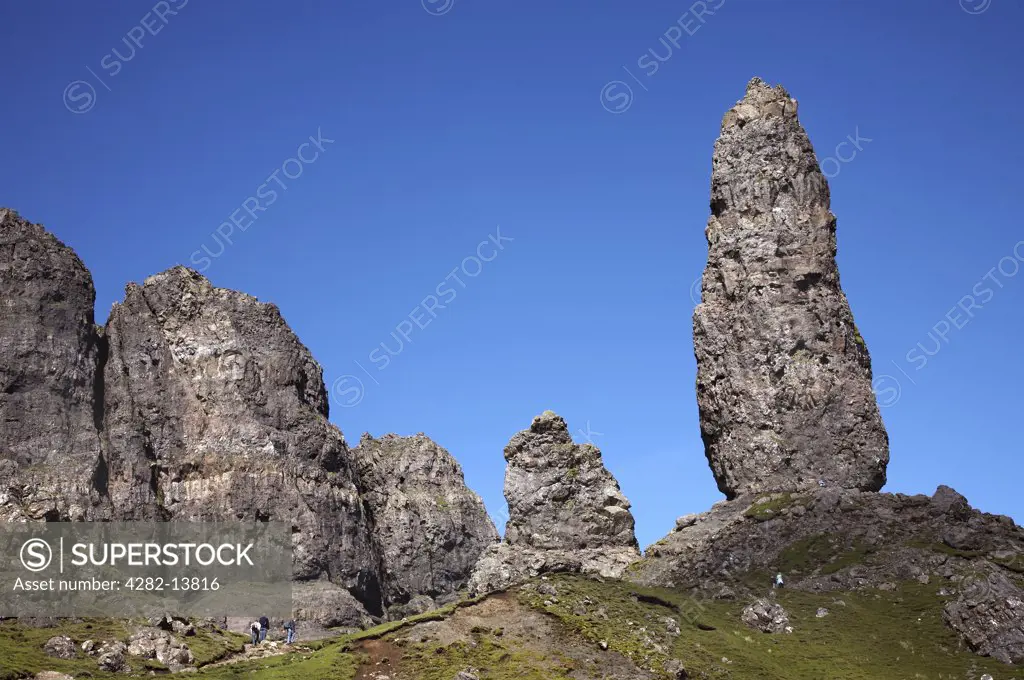 Scotland, Isle Of Skye, Trotternish. A view toward the Old Man of Storr and the Storr Rockface.