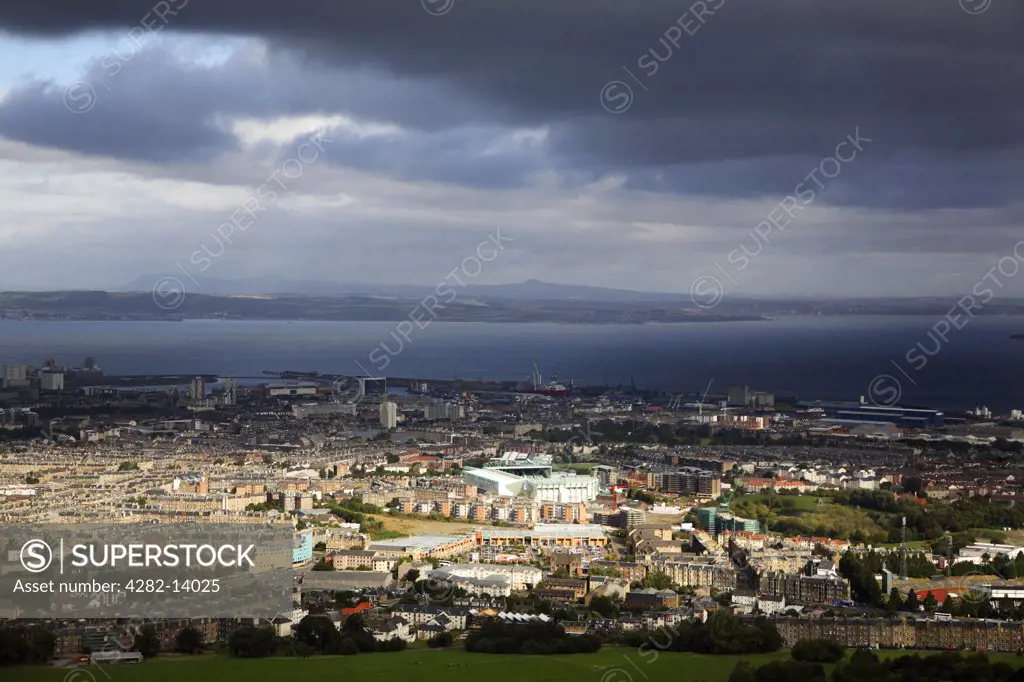 Scotland, Midlothian, Edinburgh. View over Leith and the Firth of Forth.