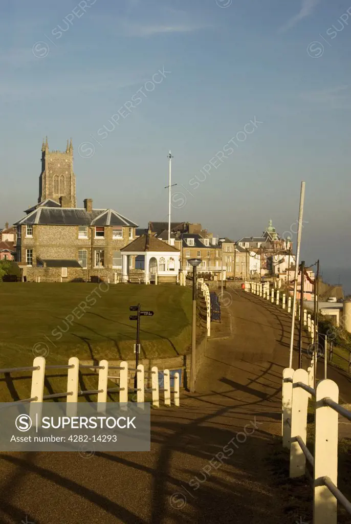 England, Norfolk, Cromer. A view to the town of Cromer. Cromer is an Edwardian family seaside town famous for its succulent Cromer Crabs and local seafood restaurants.