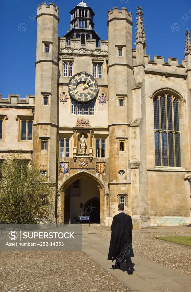 England, Cambridgeshire, Trinity College. The Great Court, clock tower and chapel of Trinity College in Cambridge. The College comprises a Master, and around 160 Fellows, 320 postgraduates, and 650 undergraduates.