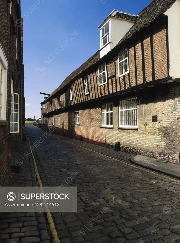 England, Norfolk, King's Lynn. A Hanseatic warehouse lining a narrow lane leading down to the River Great Ouse, built c 1475 as a depot for the Hanse.