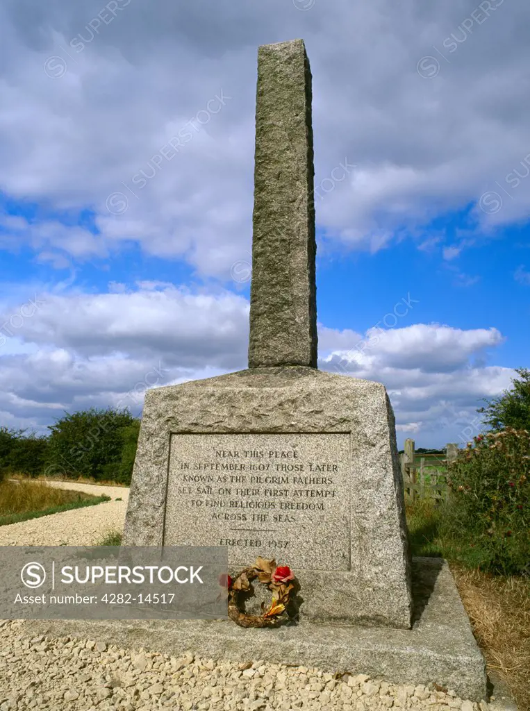 England, Lincolnshire, Boston. Modern memorial to the Pilgrim Fathers beside The Haven, the wide channel of the River Witham running from Boston port to The Wash. It commemorates their first attempt, in September 1607, to emigrate for religious freedom.